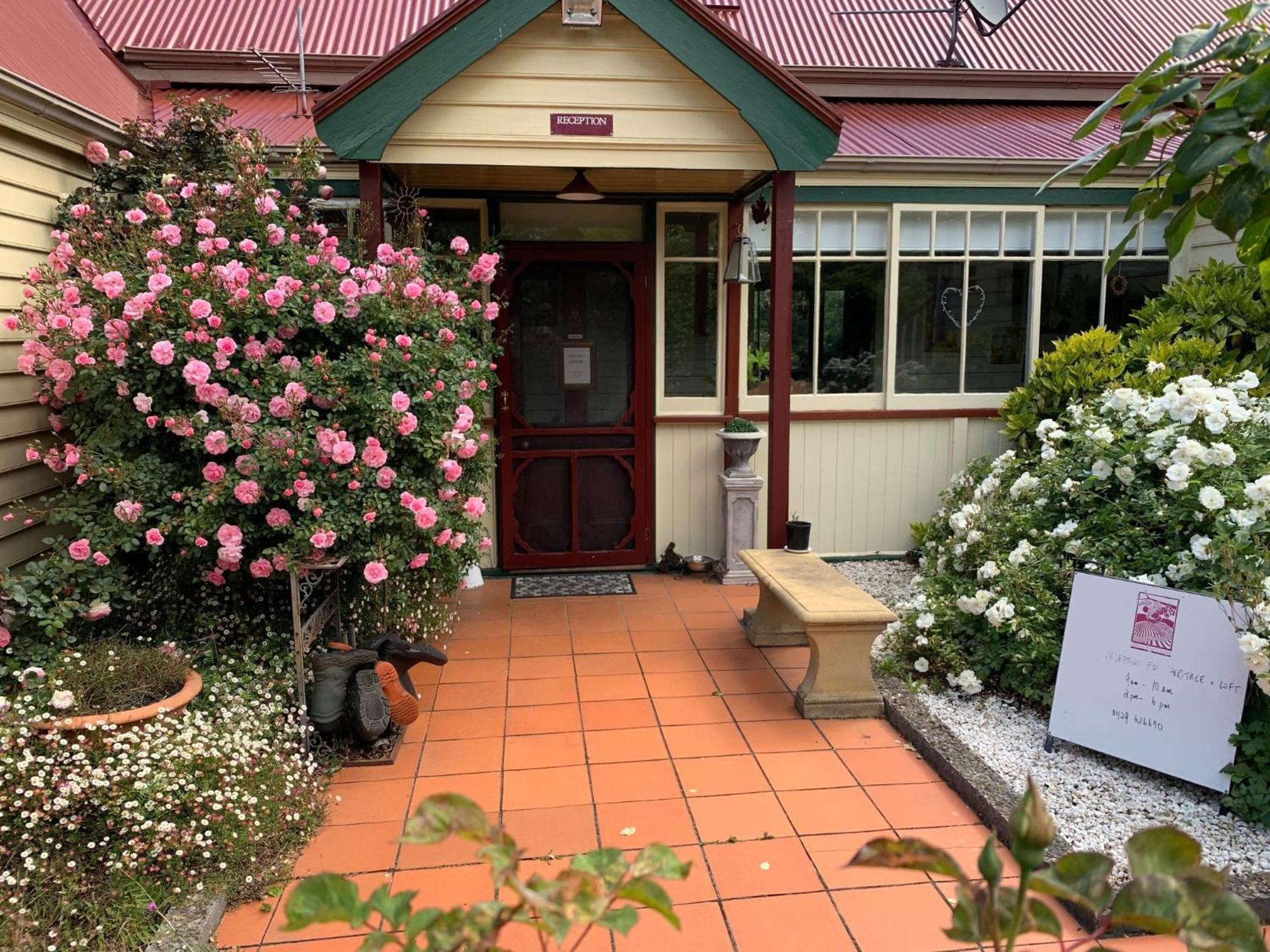Crabtree House Bed & Breakfast Grove Exterior photo